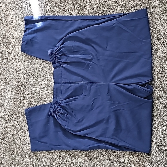 2 pairs scrub pants - Picture 2 of 5